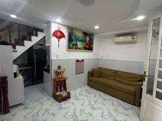 Bán gấp nhà phố hẻm 36 phạm hữu lầu q7. dtsd 57m2 3.5x4,5m 1 trệt 2 lầu 2pn, căn góc giá 1,730ỷ tl