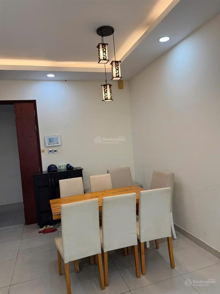 Cho thuê căn hộ phú mỹ vph 2pn,2wc ,giá 12tr full nt đầy đủ, lầu cao view thoáng mát.xem nhà 24/7