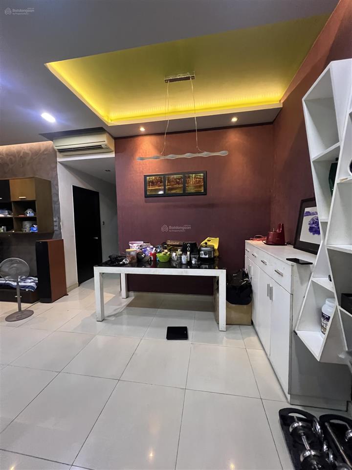Bán nhanh căn hộ phú mỹ vph . dt 97m2 . 2pn,2wc căn góc giá 5,6 tỷ ntcb .. xem nhà 24/7
