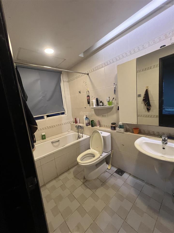 Bán nhanh căn hộ phú mỹ vph . dt 97m2 . 2pn,2wc căn góc giá 5,6 tỷ ntcb .. xem nhà 24/7