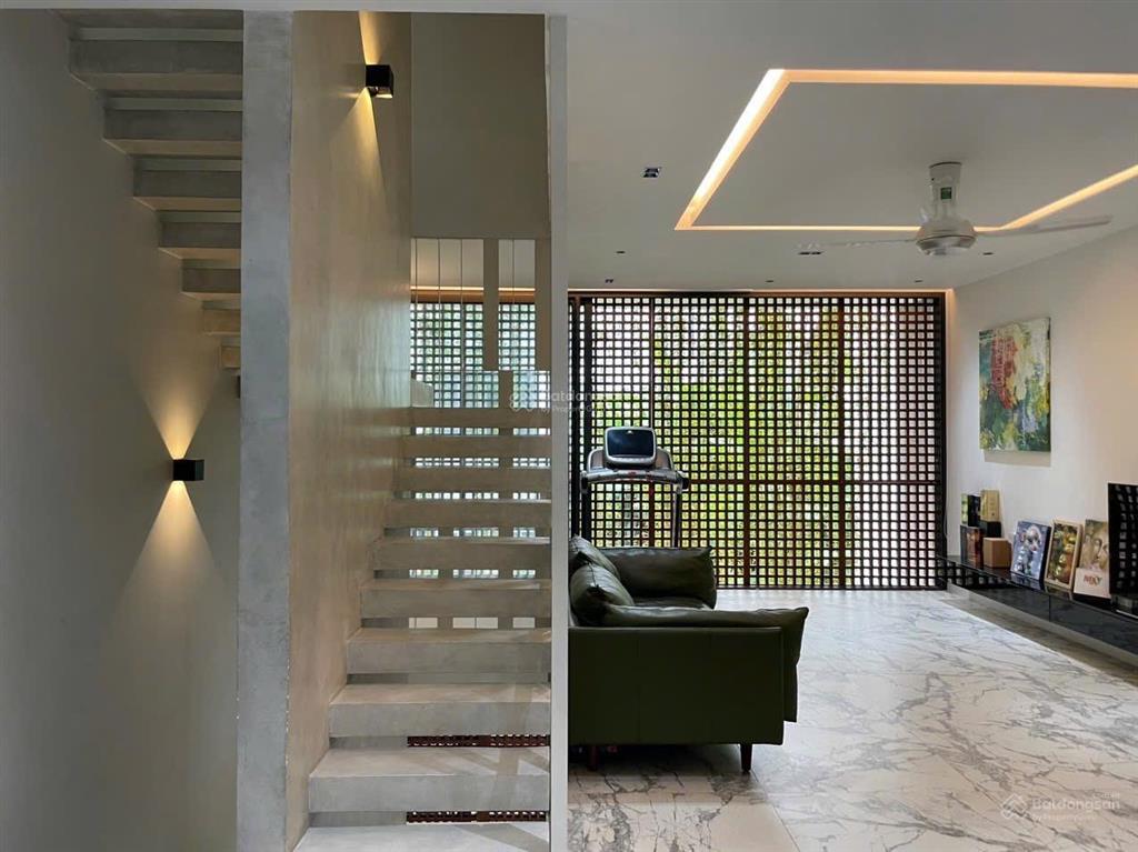 Cho thuê gấp nhà phố p an khánh q2 dt 250m2 4pn,4wc full nt cao cấp giá 66tr/tháng. kdc yên tĩnh.