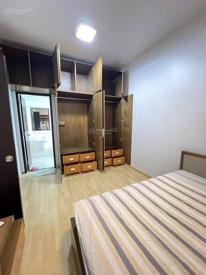 Bán nhanh căn hộ phú mỹ vph q7. dt 97m2. 2pn, 2wc căn góc full nt. giá 5,7 tỷ.  24/7