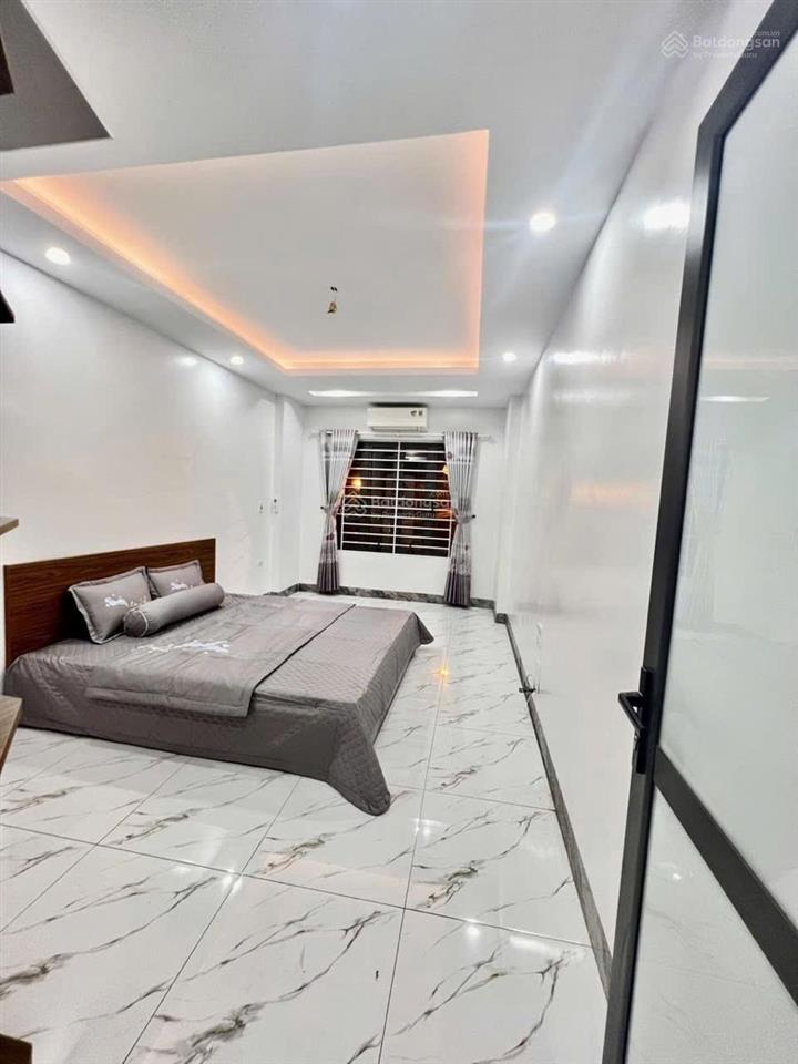 Giảm nửa tỷ! phố thái thịnh, full nội thất, gần oto  3 gác đua, 2 thoáng, 38m2  5t ở ngay