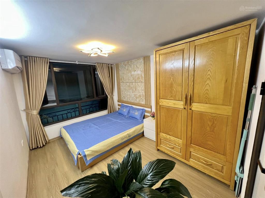 Lô góc pháo đài láng ngõ thông, thoáng trước sau, dân xây, tặng full nt ở ngay, sổ vuông đẹp 38m2