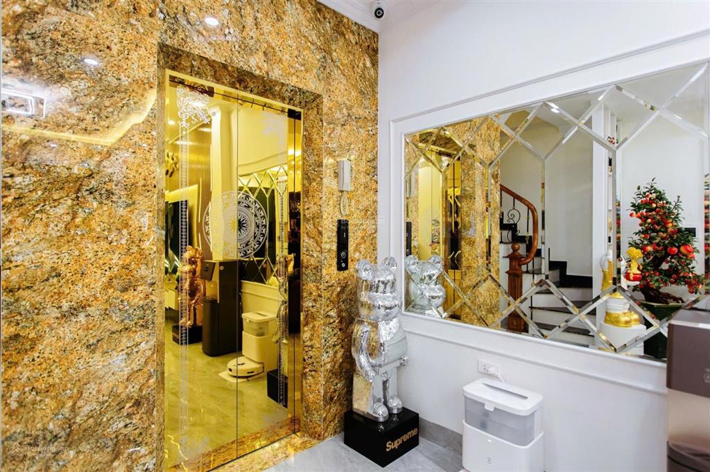 Cần tiền bán nhà thái thịnh 30m ra ô tô, 3 thoáng, trước nhà sh quay đầu, tm, tặng full nt, 42m2*5t