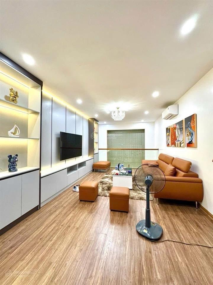Hàng hiếm ! xã đàn  6 tầng thang máy, ngõ thông rộng, oto gần 42m26t đẹp ở ngay