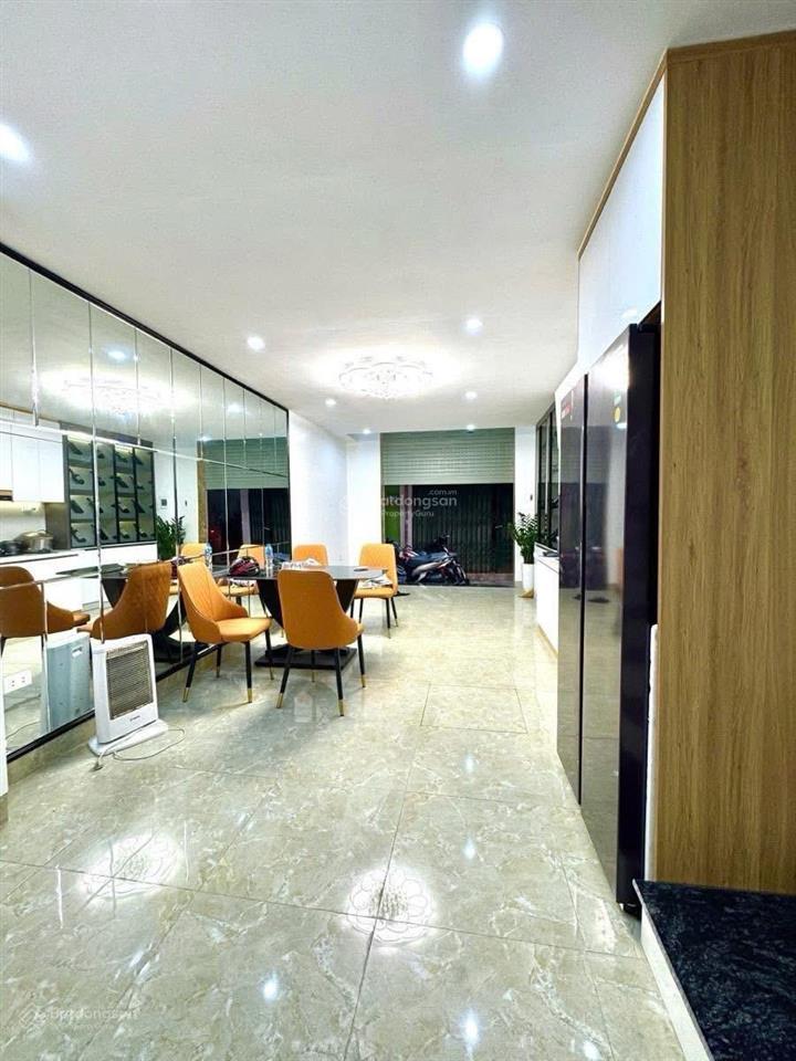 Hàng hiếm ! xã đàn  6 tầng thang máy, ngõ thông rộng, oto gần 42m26t đẹp ở ngay