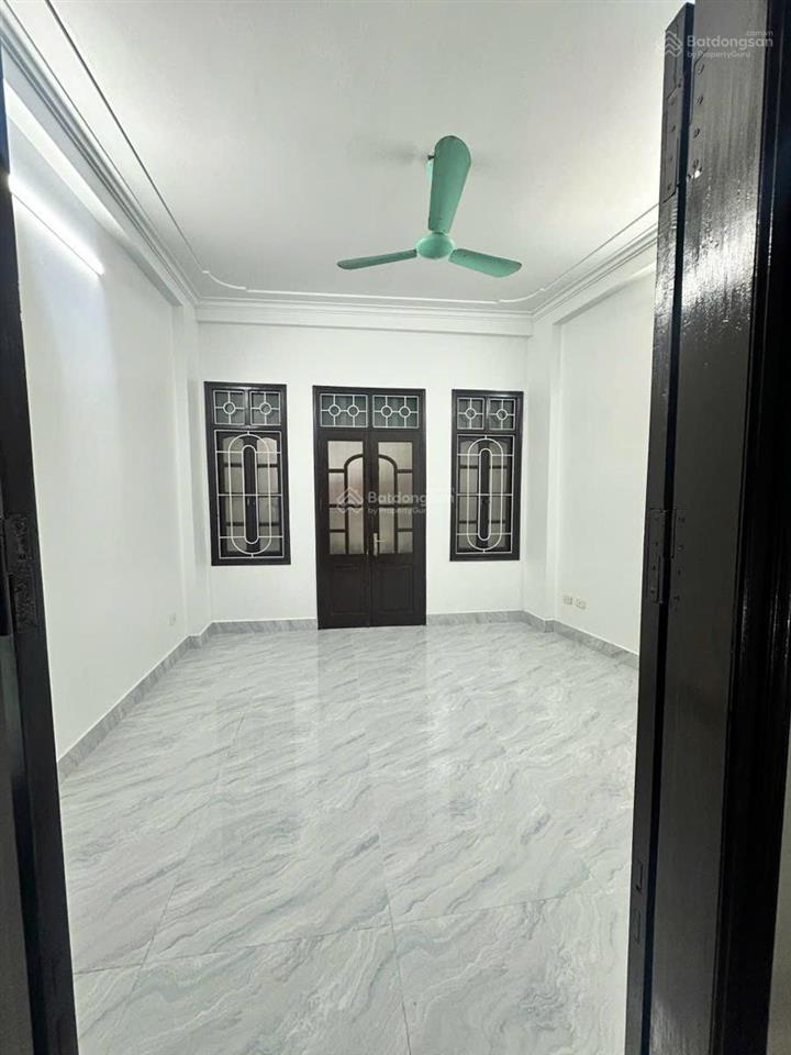 Cực ngon ! nhà phương mai, bệnh viện bạch mai oto gần. 36m5 tầng. giá hơn 8đ