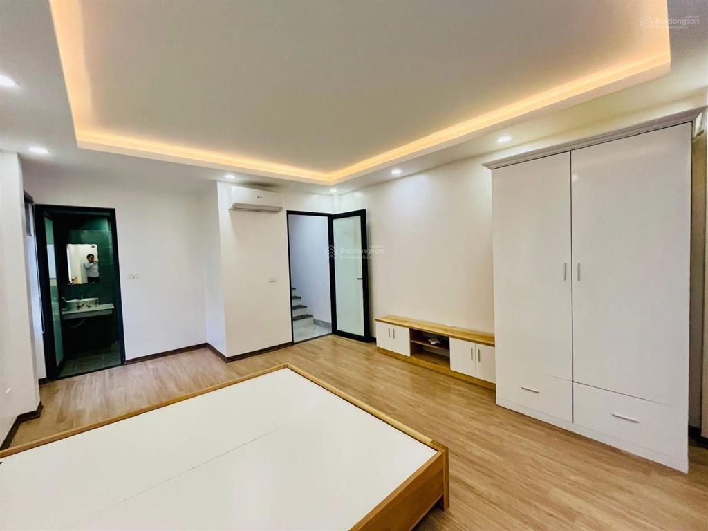Lô góc 3 thoáng! thái thịnh, ngõ rộng 3 gác, ô tô gần, 37m2  5 tầng, 7. x tỷ ở ngay