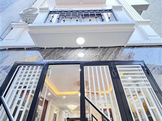 Lô góc tôn thất tùng, 30m ra ô tô, ngõ thông sang trường chinh nhà mới, không qh, sổ nở hậu 48m2*5t