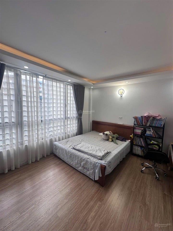 Quá rẻ! nhà tôn đức thắng, mặt ngõ kinh doanh, 20m ra mặt phố, nhà mới, sổ vuông, không qh, 42m2*5t