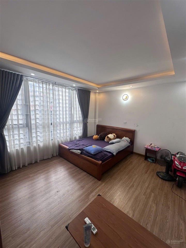 Quá rẻ! nhà tôn đức thắng, mặt ngõ kinh doanh, 20m ra mặt phố, nhà mới, sổ vuông, không qh, 42m2*5t