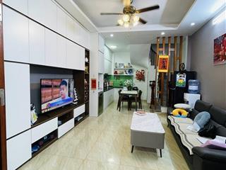 Lô góc chùa bộc, khu phân lô, gần ô tô, view vincom phạm ngọc thạch, sổ vuông, không qh ở ngay 39m2