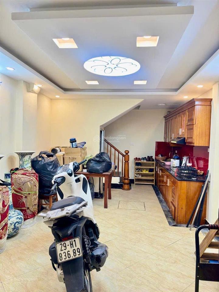 Cực kỳ hiếm! phố hào nam, vf3 qua nhà ngõ thông thoáng kinh doanh. 37m26t