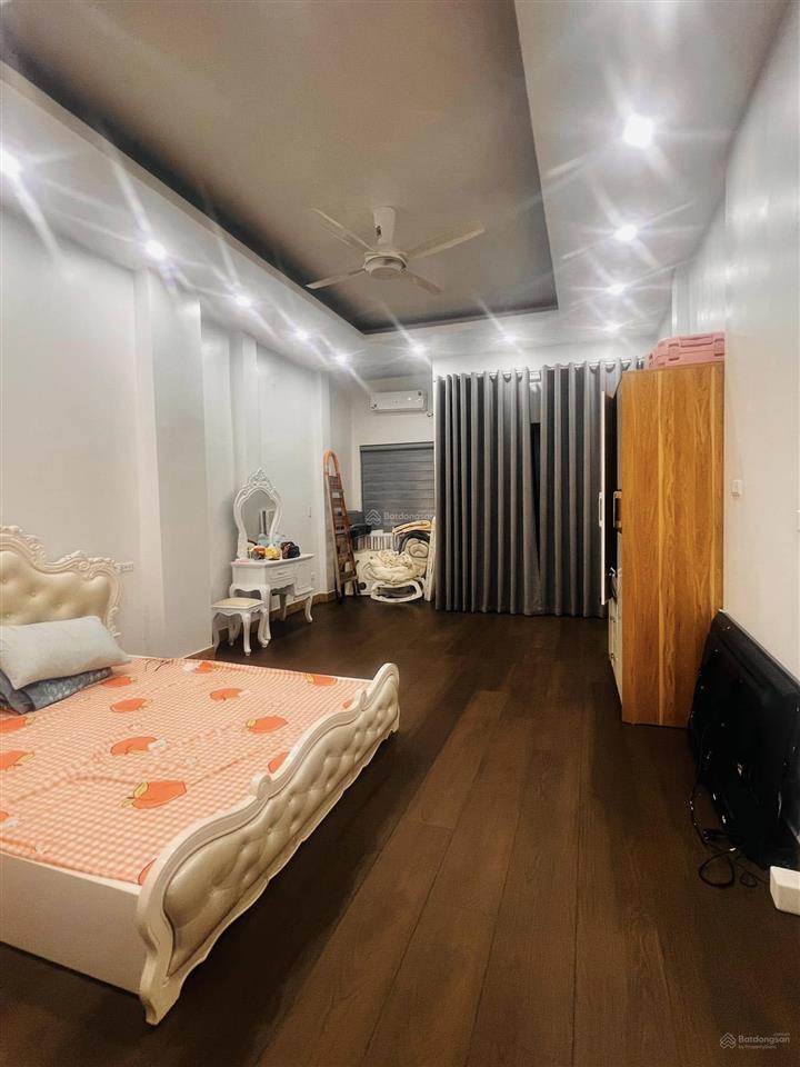 Cực hiếm! thái thịnh, 20m ra ô tô, ngõ to thoáng, dân xây còn mới, 5pn, an sinh đỉnh, 47m2, 5 tầng
