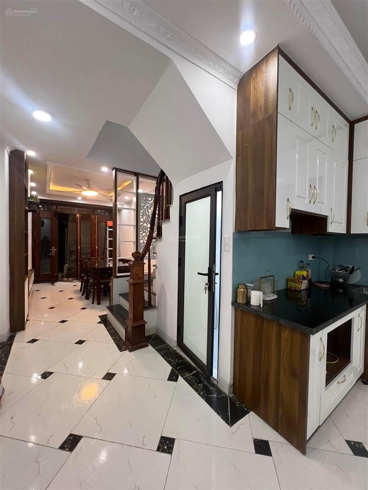 Bán gấp hạ chào 1 tỷ! tôn đức thắng, lô góc nhà xây mới full nt, ngõ thông gần ô tô, 43m2*5t, 7.xtỷ