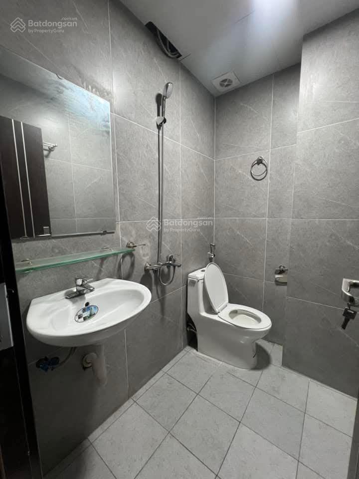 Bán gấp hạ chào 1 tỷ! tôn đức thắng, lô góc nhà xây mới full nt, ngõ thông gần ô tô, 43m2*5t, 7.xtỷ