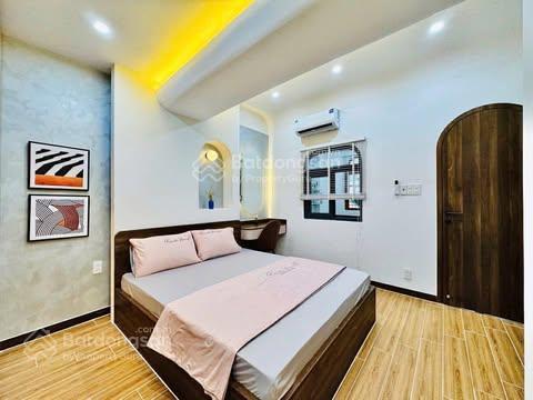 Bán gấp, hạ chào 600tr! sát hồ ba mẫu, nhà mới 6 tầng thang máy, full nội thất, ngõ thông ở sướng