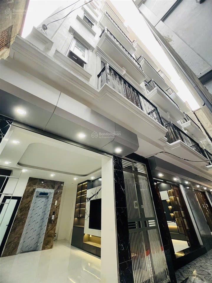 Bán nhà tôn đức thắng, 5 tầng xây mới, gần ô tô, ngõ thông nhiều ngả, gần hồ, mặt tiền rộng,