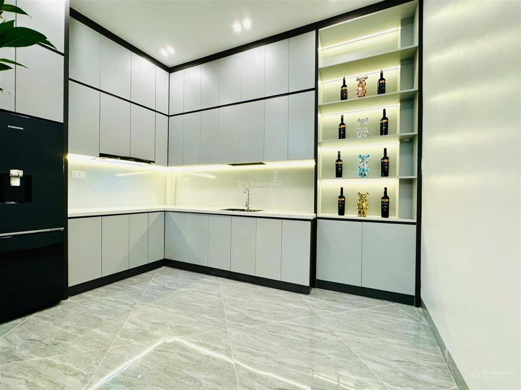Cực gấp! phố vũ thạnh, 30m ô tô tránh, ngõ thông gần phố, dt 45m2, nhà 5 tầng