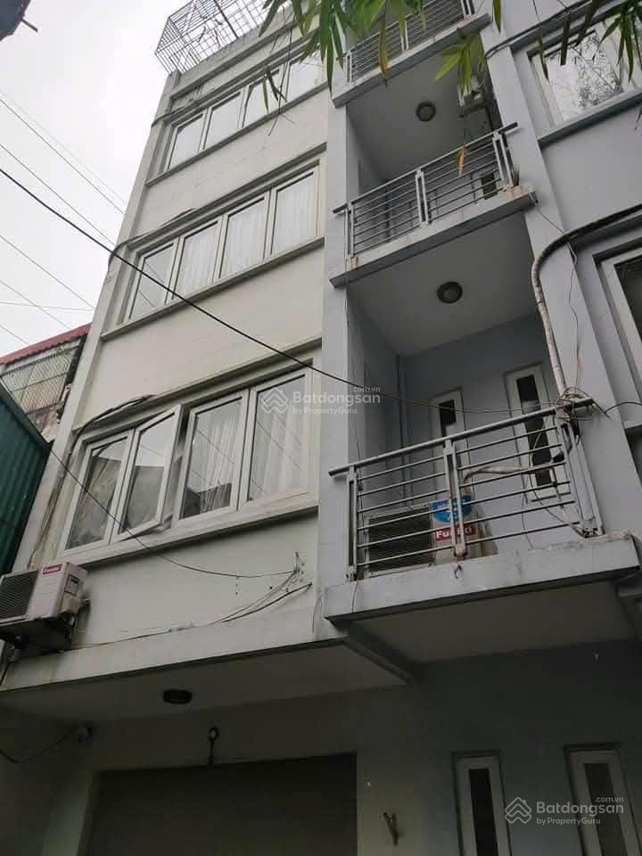 Bán nhà hào nam, ô tô qua nhà, chỉ 1 nhà ra phố, 2 thoáng trước sau, 6 phòng cho thuê sẵn.