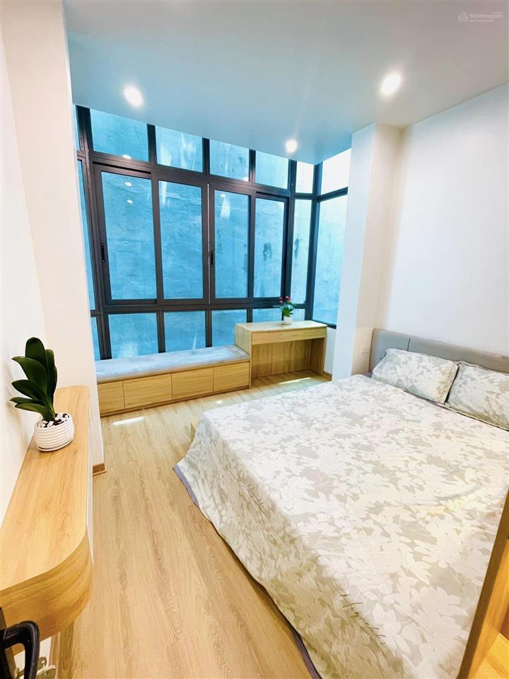 Phải thật nhanh! chùa bộc, nhà hai thoáng, ngõ ba gác, ô tô đỗ gần, full nội thất dọn về ở ngay