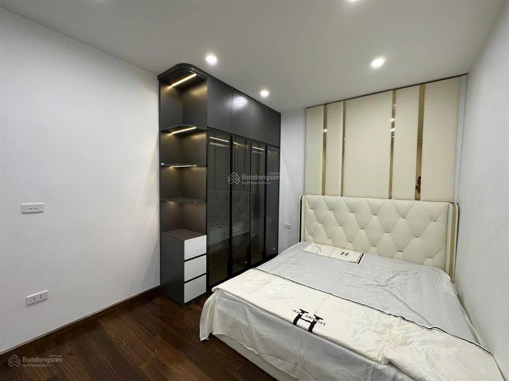 Bán nhà phố tây sơn, ô tô đỗ cửa, 60m ra mặt phố, nhà đẹp ở ngay, pháp lý chuẩn, không quy hoạch