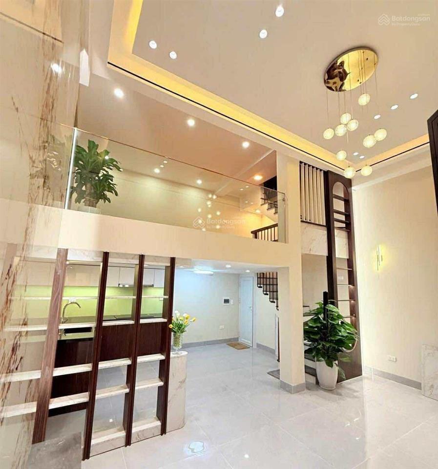 Nhà mới kính coong  yên lãng  30m ra ô tô, full nt, trước nhà cực thoáng, 44m2*5t, nhỉnh 7 tỷ