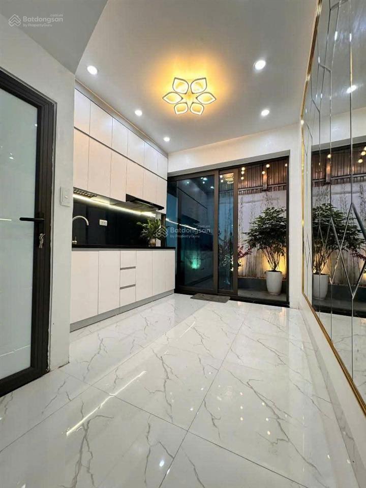 Phải xem ngay! nhà xã đàn, 4 ngủ rộng, 2 thoáng rộng trước sau, đẹp ở ngay, ngõ thông, gần sân chơi