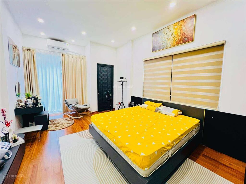 Nguyễn chí thanh, pháo đài láng, ngõ 3m thông, 40m ô tô, nhà mới đẹp, 2 thoáng trước sau, 44m2*4t