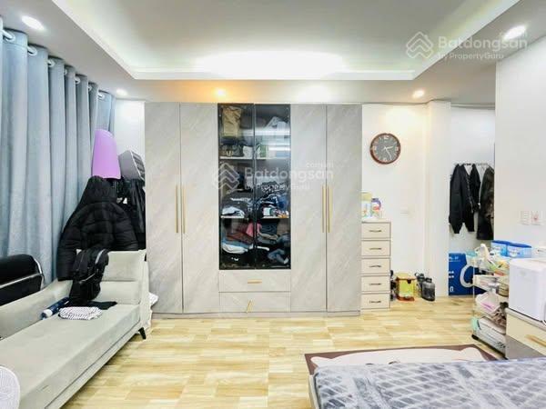 Lô góc! hồ ba mẫu, nhà 40m2*5t, mặt tiền rộng, 2 mặt ngõ thông, 20m ra phố, gần hồ, hơn 7 tỷ