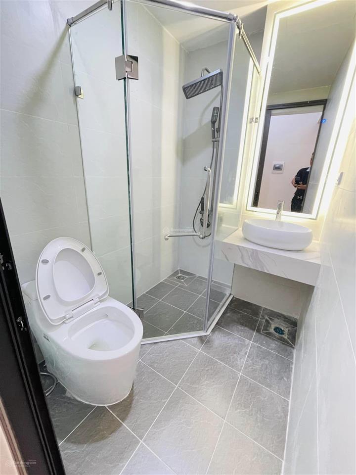 Chủ cần bán rất gấp nhà xã đàn, ngõ thông, gần phố, nội thất đẹp, diện tích rộng, hơn 6 tỷ.