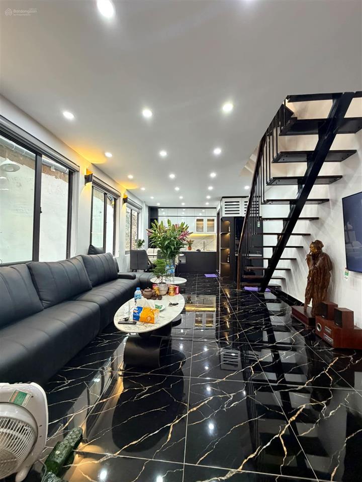 Giá quá hời! xã đàn, chỉ 5 tỷ không gian sống chất, ô tô đỗ cửa, giá ngang bán đất, không quy hoạch