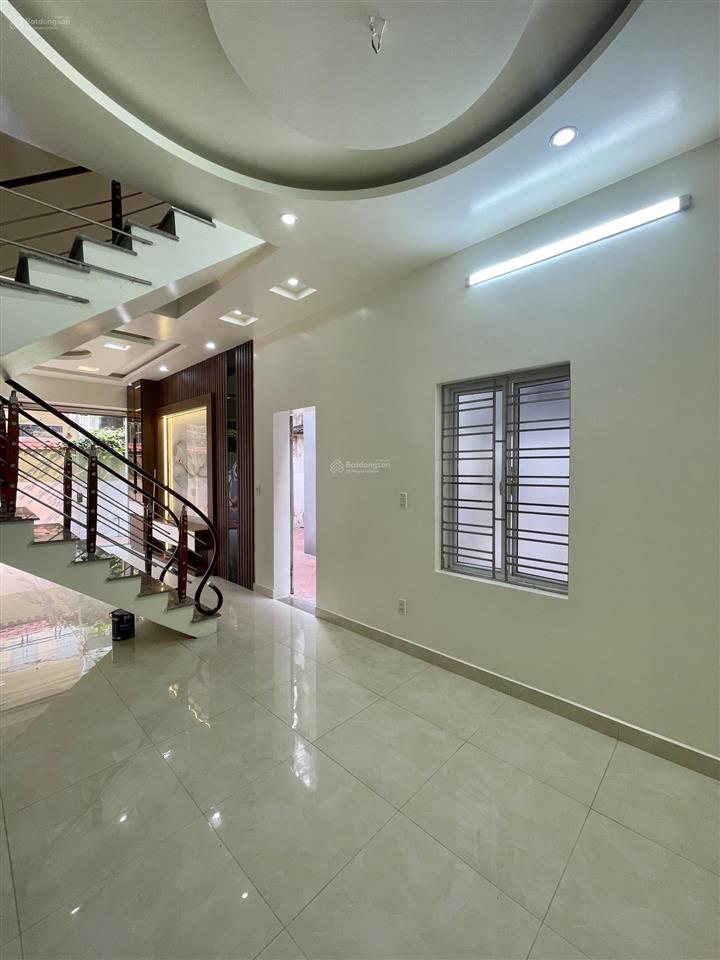 Gia đình cần bán nhà ngõ 20 tôn đức thắng sát chợ an dương  ngã tư an dương  ô tô đỗ cách nhà 20m