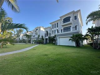 Bán gấp biệt thự grand bay halong villas quần thể cư dân vvip, diện tích 917m2 giá thoả thuận.