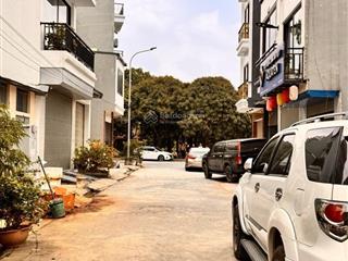 Đất dịch vụ di trach, hoài đức  phân lô, vỉa hè  90.8m2  mt 5.7m  3 ô tô tránh  giá 16 tỷ