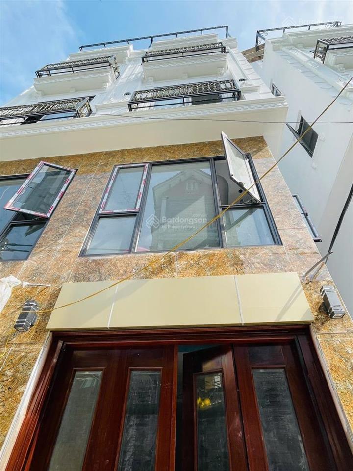 Siêu phẩm nhà mới phú diễn, 39m2, 6 tầng thang máy, mt 3.5m, ô tô đỗ cửa, giá 8.85 tỷ