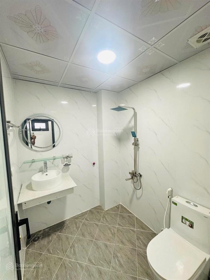 Siêu phẩm nhà mới phú diễn, 39m2, 6 tầng thang máy, mt 3.5m, ô tô đỗ cửa, giá 8.85 tỷ