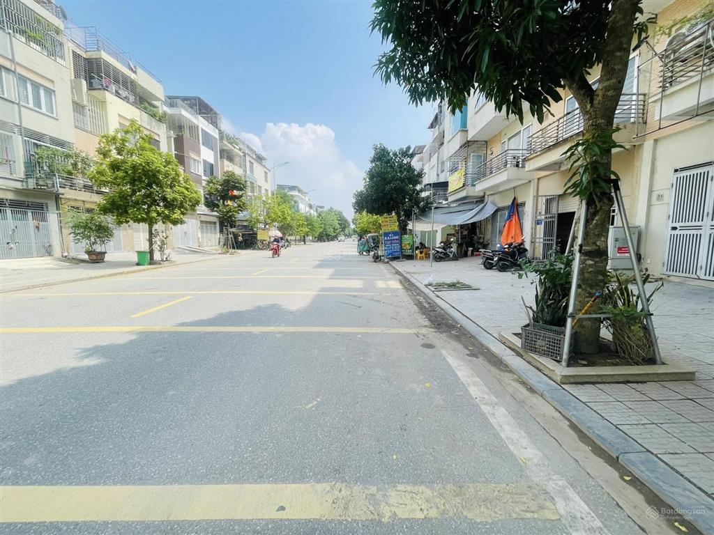 Bán nhà 5 tầng mặt đường 24m  kđt văn phú 91m²  mt 5m  25,8 tỷ