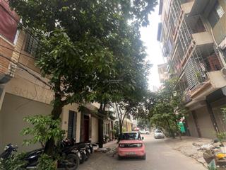 Giảm 2 tỷ bán nhà 5 tầng liền kề dịch vụ mỗ lao  50m²  mặt tiền 7m.