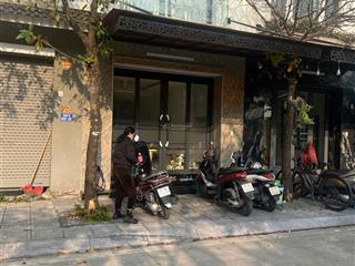 Bán nhà 5 tầng trung tâm hà đông, phân lô, vỉa hè đường 24m view công viên  60m2 giá 14,3 tỷ.