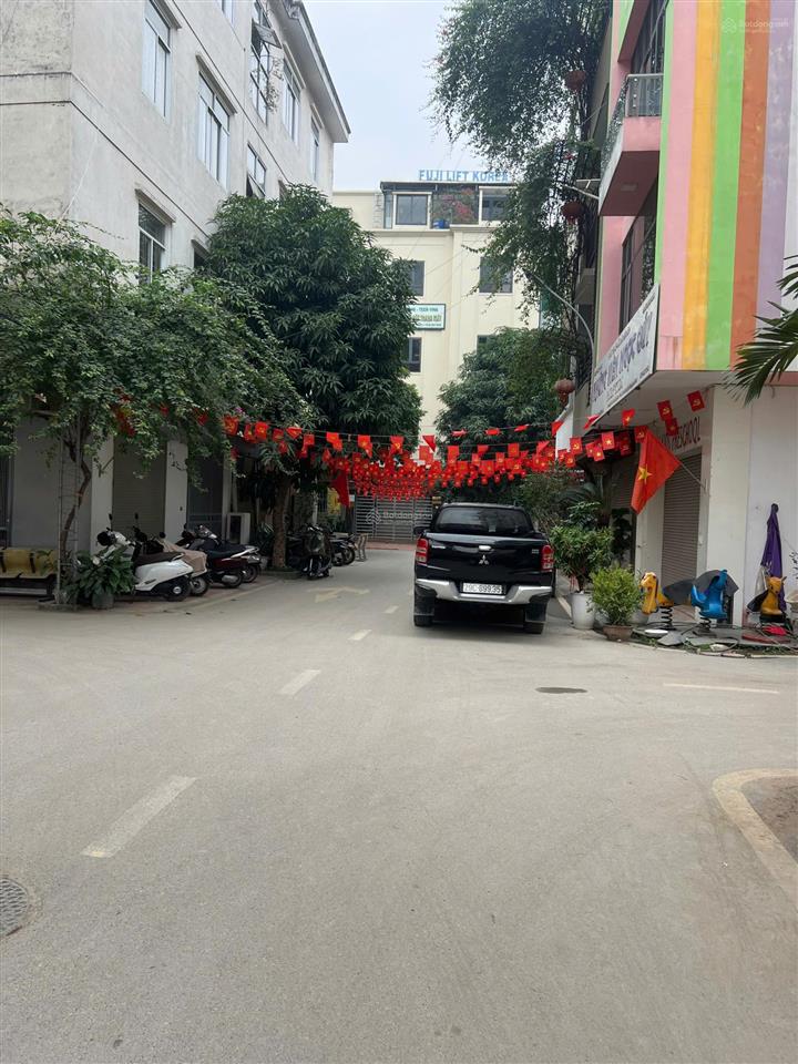 Bán nhà 5 tầng trung tâm mỗ lao hà đông, phân lô  50m2 mặt tiền 5m giá 18,29 tỷ.
