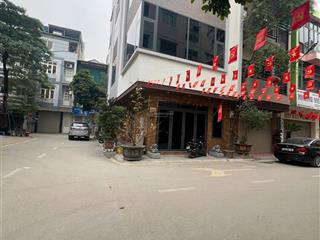 Bán nhà 5 tầng trung tâm mỗ lao hà đông, phân lô  50m2 mặt tiền 5m giá 18,29 tỷ.
