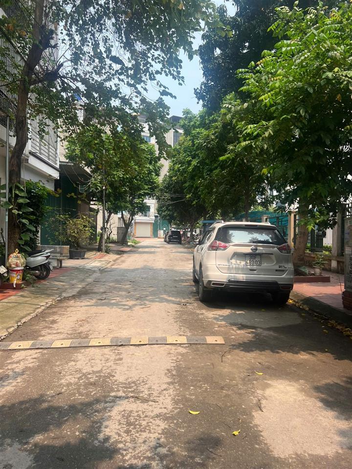 Bán nhà 5 tầng kđt dương nội, hà đông view trường học  cạnh đường lê quang đạo 50m2 gía đầu tư.