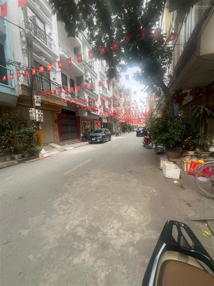 Giảm chào 2 tỷ bán nhà 4 tầng mặt phố trần đăng ninh, hà đông 40m2, mặt tiền 4m giá nhỉnh 14 tỷ.