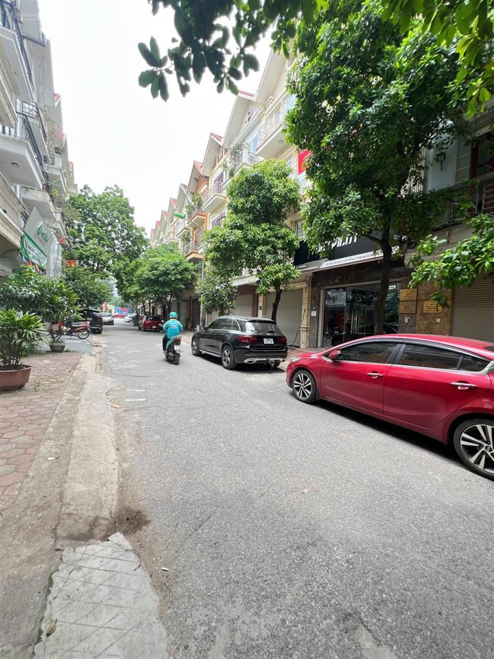 Cho thuê nhà mặt phố nguyễn văn lộc, hà đông diện tích 70m² mặt tiền 5m giá 15 triệu/1 tháng ctl.