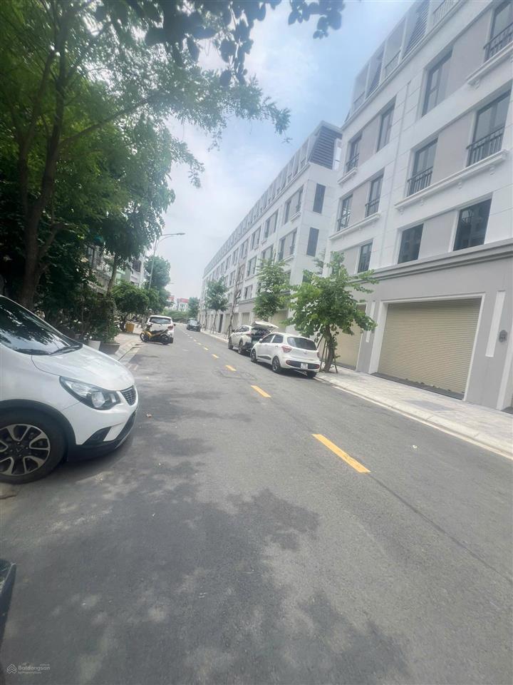 Bán nhà 5 tầng kđt văn phú, hà đông, 57m², mt 5m, đường trước nhà 15m, phân lô vỉa hè, nhỉnh 14 tỷ.