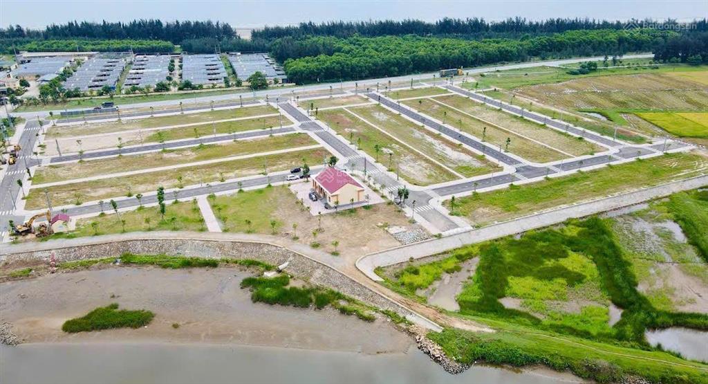 Bán đất ven biển, kđt song long, xã cương gián, nghi xuân, hà tĩnh, 160m², mt 8m, giá nhỉnh 2 tỷ.