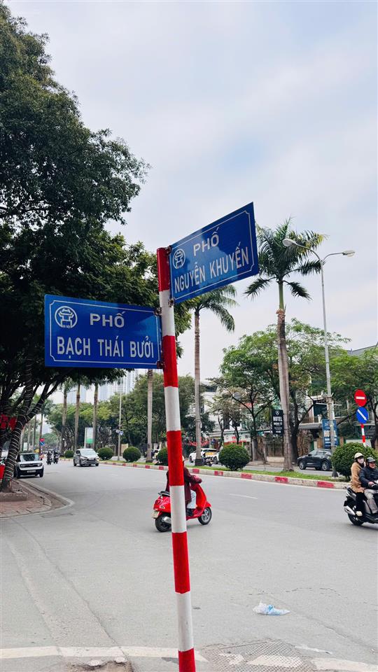 Chính chủ bán nhà 5 tầng, mặt phố bạch thái bưởi, văn quán, hà đông, 85m2, giá nhỉnh 20 tỷ.