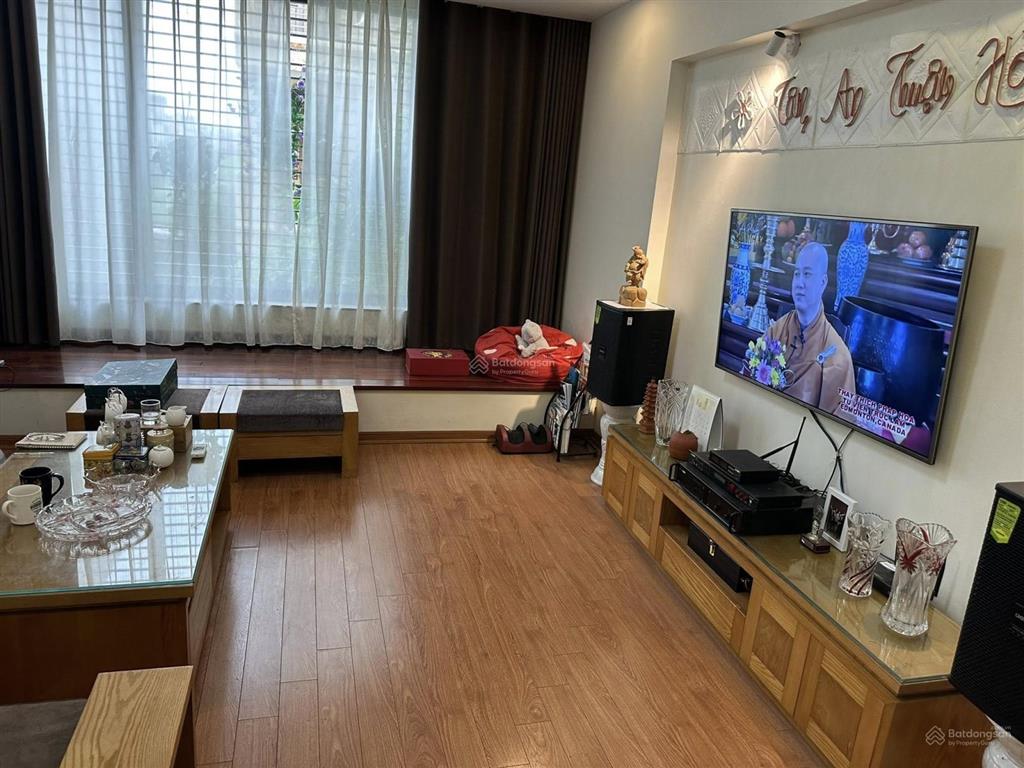 Bán nhà 4 tầng vạn phúc, hà đông, mt 5m, 58m2, phân lô vỉa hè, giá 15,5 tỷ.